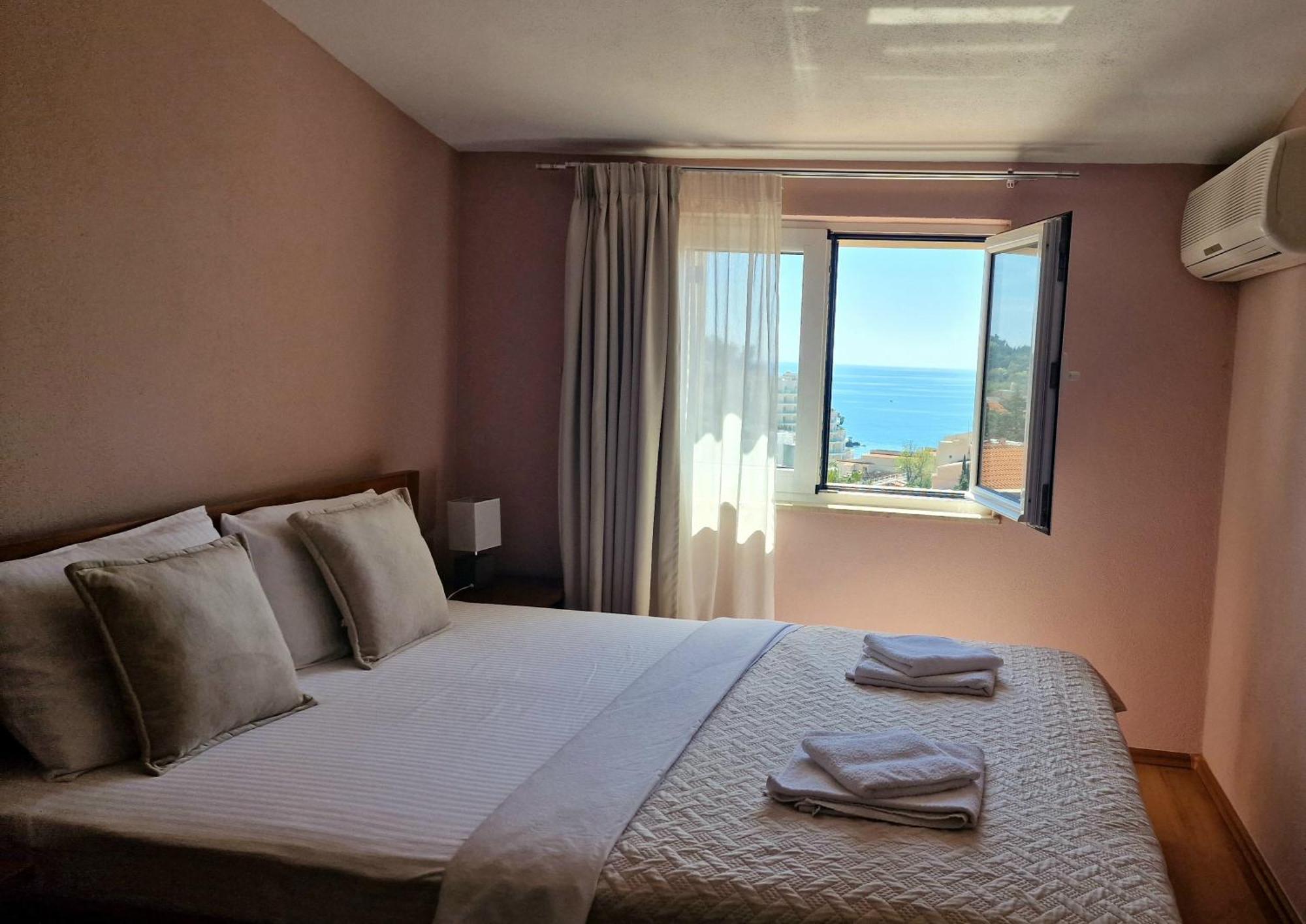 Vila Lena Petrovac ภายนอก รูปภาพ